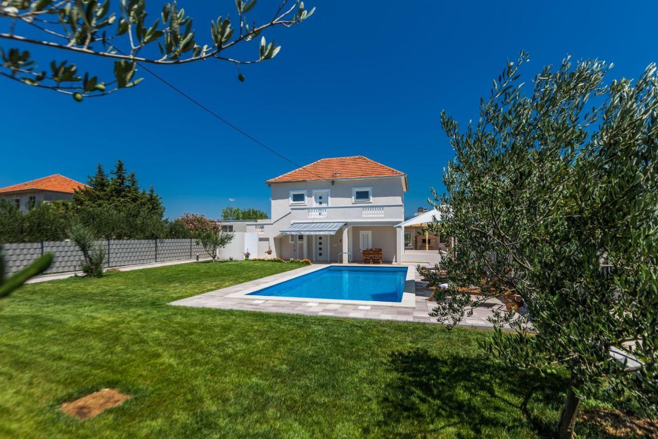 Kristina Holiday Home With Private Swimmingpool Visocane Екстериор снимка