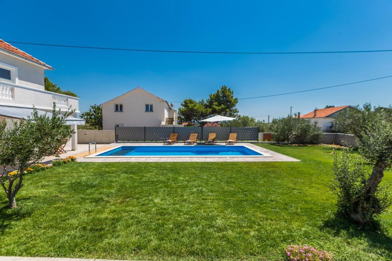Kristina Holiday Home With Private Swimmingpool Visocane Екстериор снимка