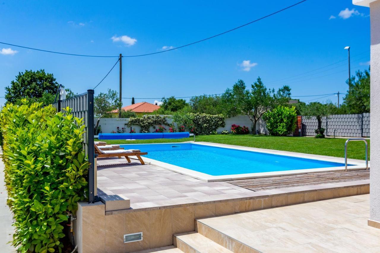Kristina Holiday Home With Private Swimmingpool Visocane Екстериор снимка